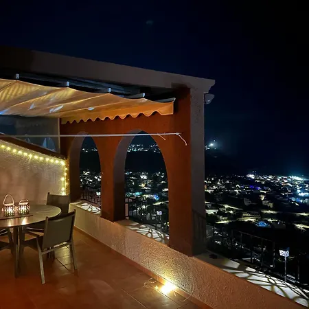 Vista Superior Hola Zeezicht!! アパート